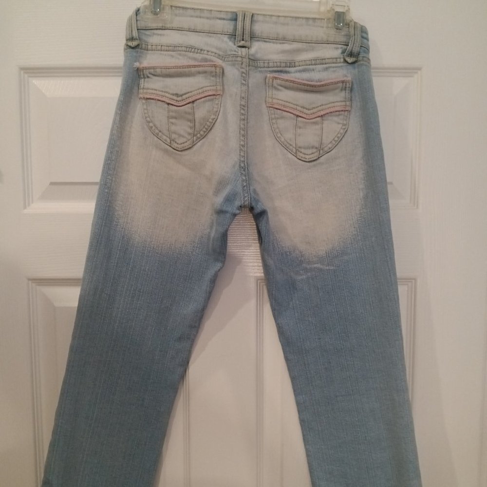 Capri jeans stonewash with pink trim size 3